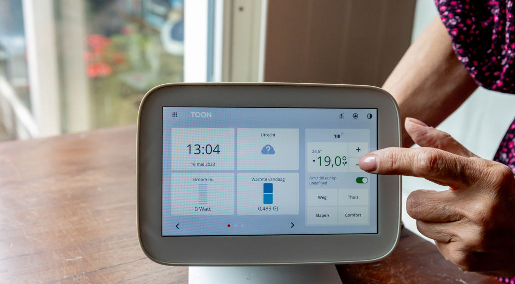 Energiemanager geeft temperatuur en energieverbruik aan